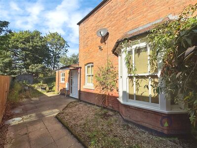 Selwyn Road, 1 bedroom  Flat to rent, £800 pcm