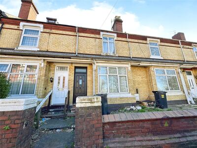 Grange Road, 3 bedroom Mid Terrace House to rent, £1,100 pcm