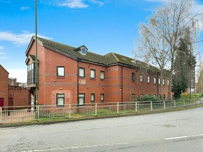 Lower Mill Street, 1 bedroom  Flat to rent, £695 pcm
