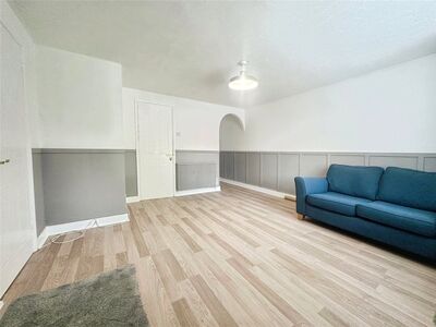 1 bedroom  Flat for sale