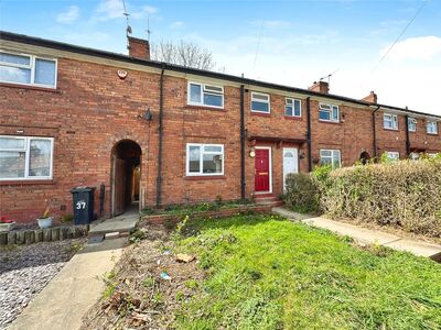 Linwood Road, 3 bedroom Mid Terrace House to rent, £1,200 pcm