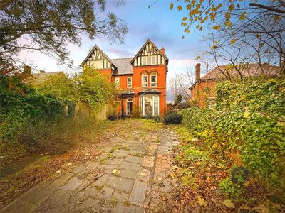 Hales Lane, 6 bedroom Semi Detached House for sale, £275,000