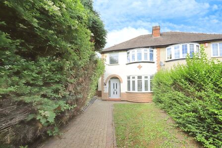 Sedgley Road, 3 bedroom  House to rent, £1,300 pcm