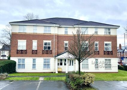 Victoria Gardens, 1 bedroom Flat for sale, &pound;90,000