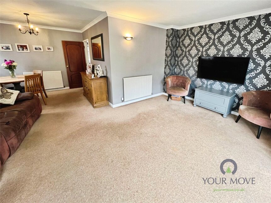 Open Plan Lounge / Dining Room