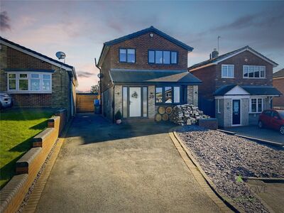 Hoylake Drive, 3 bedroom Detached House for sale, &pound;385,000