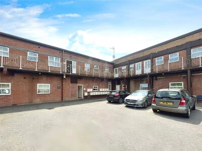 Vauxhall Street, 2 bedroom Flat to rent, &pound;785 pcm