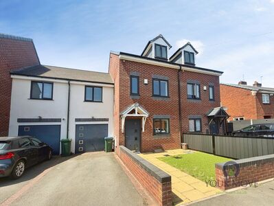 York Road, 4 bedroom Mid Terrace House to rent, &pound;1,500 pcm