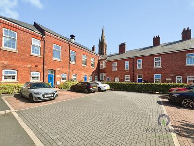2 bedroom Flat for sale