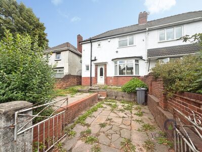 Manor House Road, 3 bedroom Semi Detached House to rent, &pound;1,200 pcm