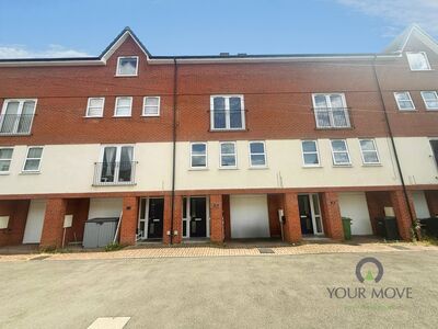 New Road, 3 bedroom Mid Terrace House to rent, &pound;1,075 pcm