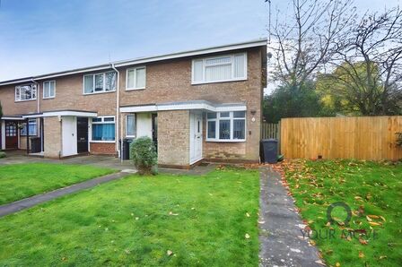 Oakthorpe Gardens, 2 bedroom Flat to rent, &pound;900 pcm