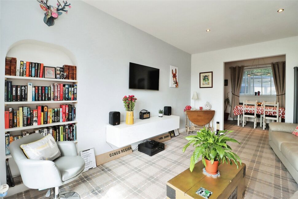 3 bedroom Mid Terrace House for sale, Rose Street, Dunfermline, KY12