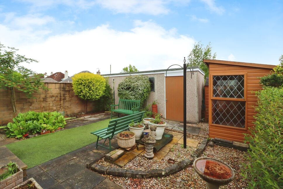 2 bedroom Semi Detached Bungalow for sale, Thimblehall Drive
