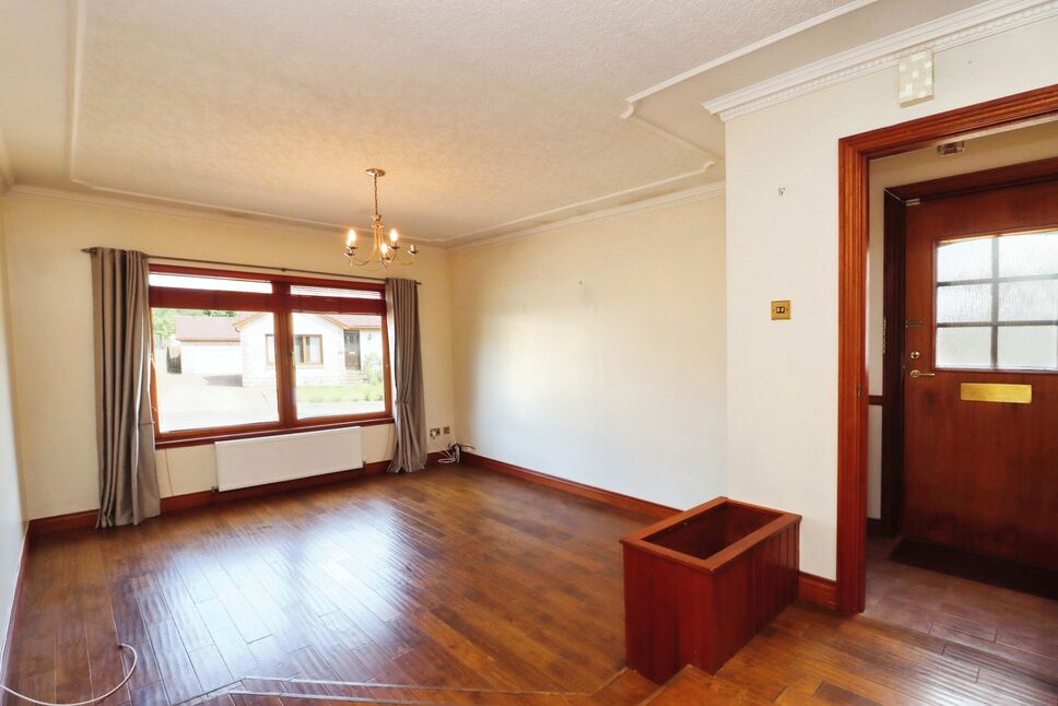 2 bedroom Detached Bungalow for sale, Queen Margaret Fauld, Dunfermline