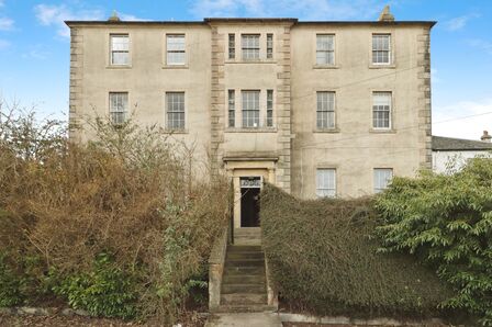 Queens Court, 1 bedroom  Flat for sale, £90,000