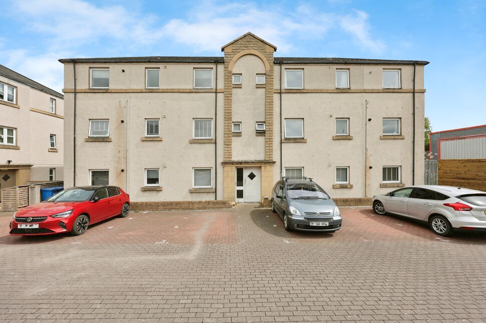 2 bedroom  House for sale