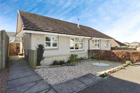 Springhill Brae, 1 bedroom Semi Detached Bungalow for sale, £155,000