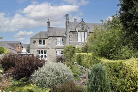 Witchbrae, 2 bedroom  Flat for sale, £190,000