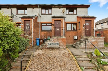 Struan Place, 2 bedroom Mid Terrace House for sale, £135,000