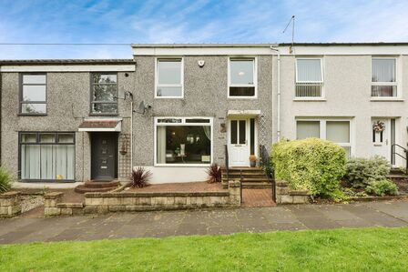 3 bedroom Mid Terrace House for sale