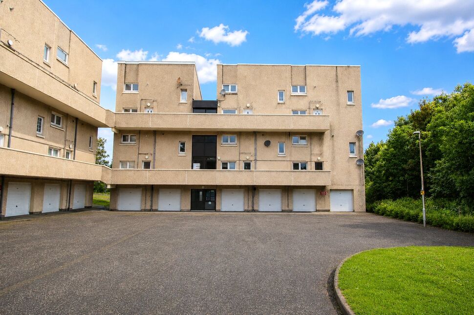 Main image of 2 bedroom Flat to rent, Golfdrum Street, Dunfermline, Fife, KY12