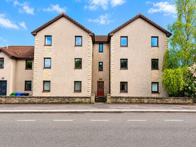 Lochgelly Road, 2 bedroom Flat to rent, &pound;850 pcm
