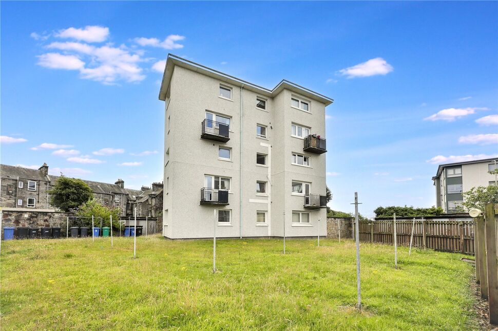 Main image of 2 bedroom Flat for sale, Urquhart Crescent, Dunfermline, Fife, KY12
