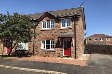 Ash Grove, 3 bedroom Semi Detached House to rent, &pound;870 pcm