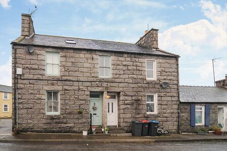 Port Road, 3 bedroom Mid Terrace House for sale, £140,000