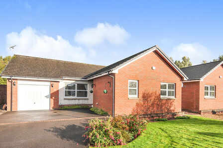 Hardthorn Meadows, 3 bedroom  Bungalow to rent, £1,100 pcm