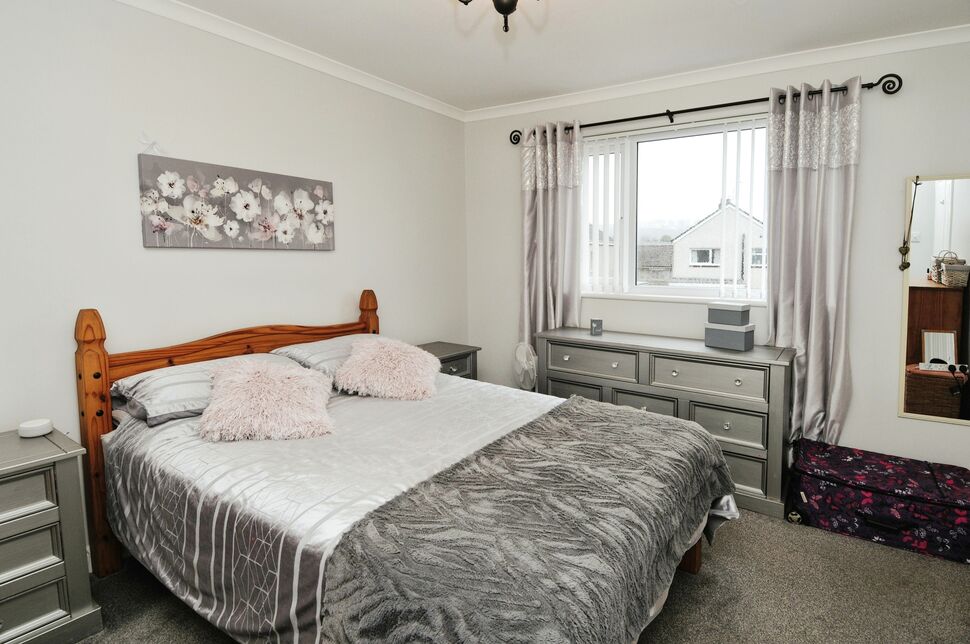 3 bedroom Detached House for sale, Moss View, Dumfries, DG1 £240,000