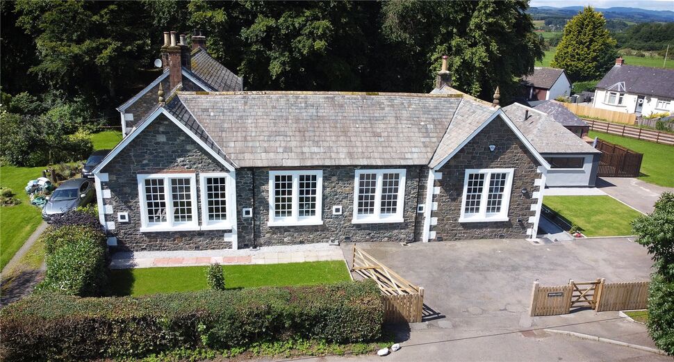 Houses for sale with stunning views in Scotland