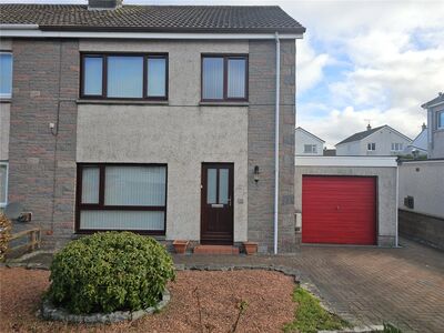 Hillview Avenue, 3 bedroom Semi Detached House to rent, £1,100 pcm