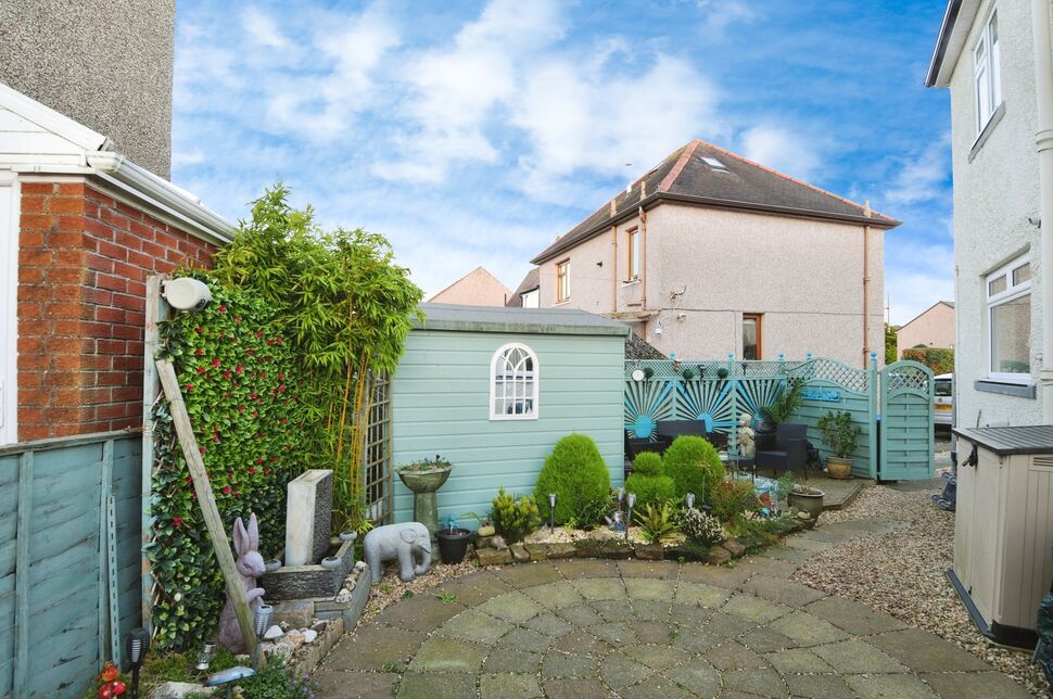 3 bedroom Detached House for sale, Hardthorn Avenue, Dumfries, DG2 £