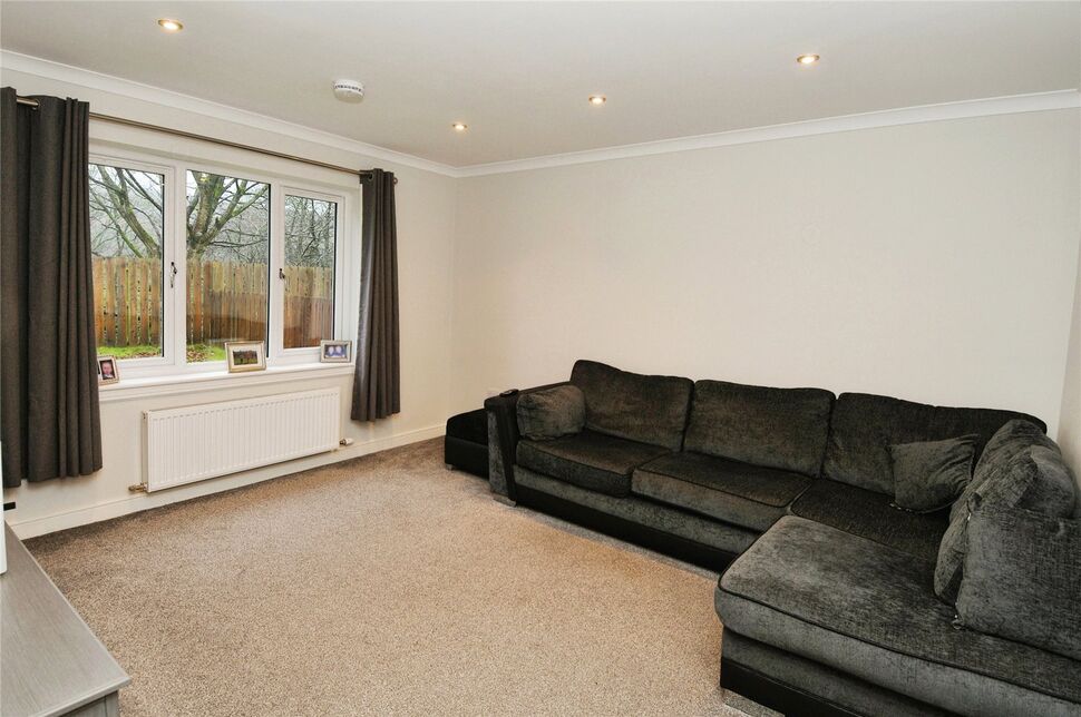 3 bedroom Detached House for sale, Hayfield, Auldgirth, DG2 £195,000