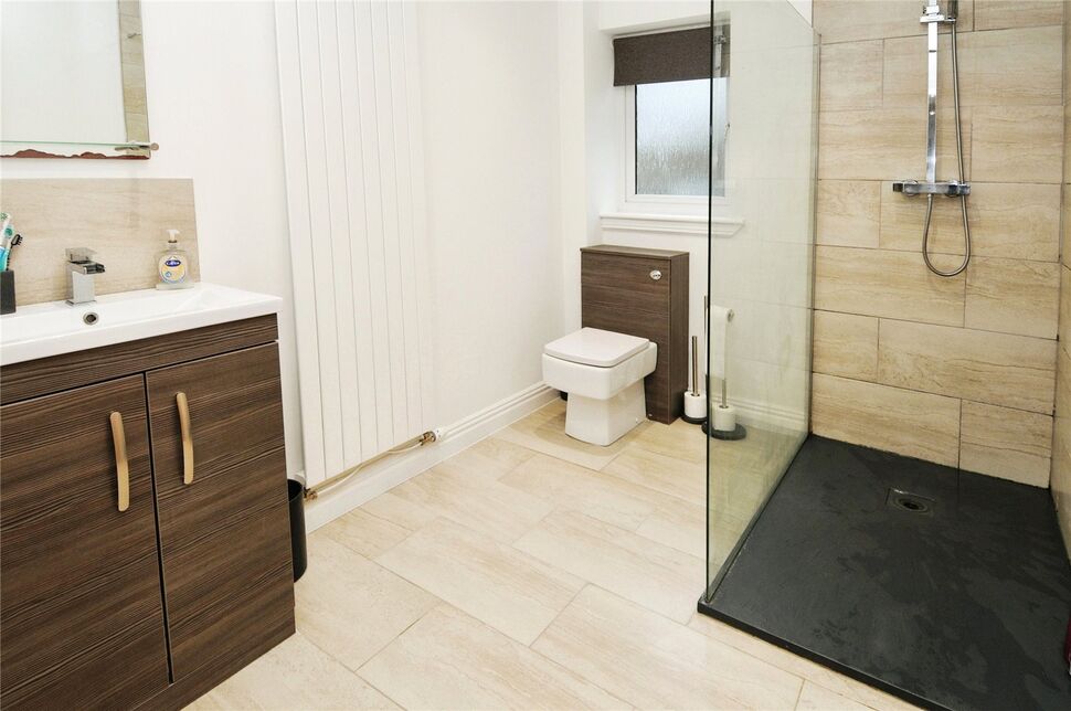 3 bedroom Detached House for sale, Hayfield, Auldgirth, DG2 £195,000