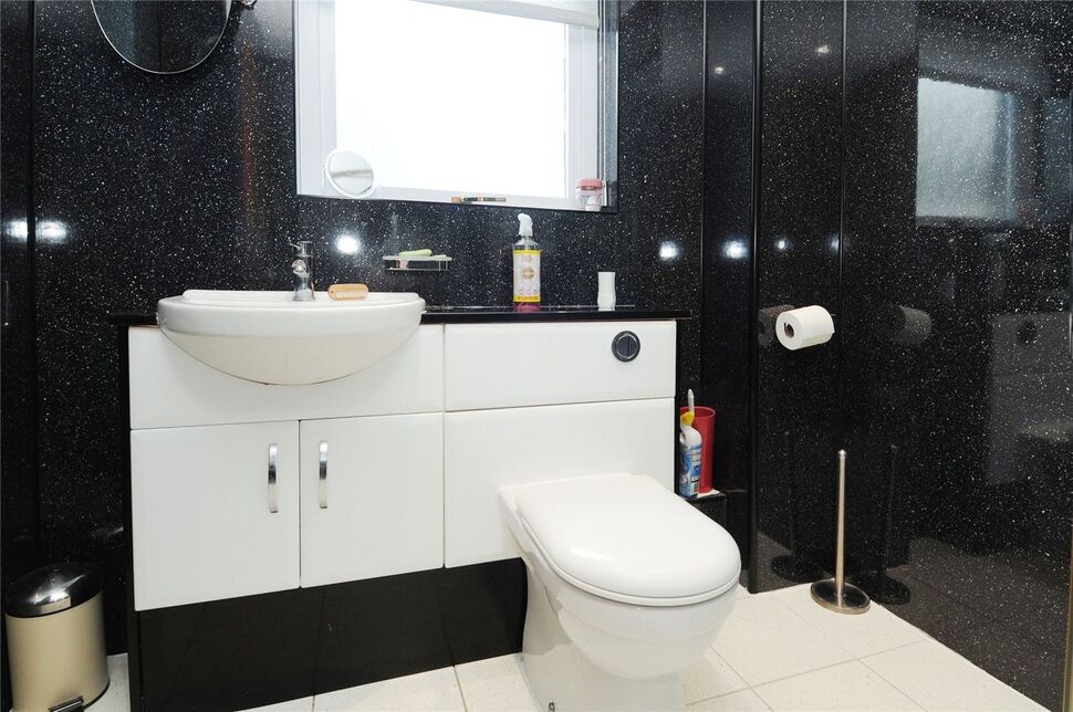 3 bedroom Detached House for sale, Hillview Avenue, Dumfries, DG1 £