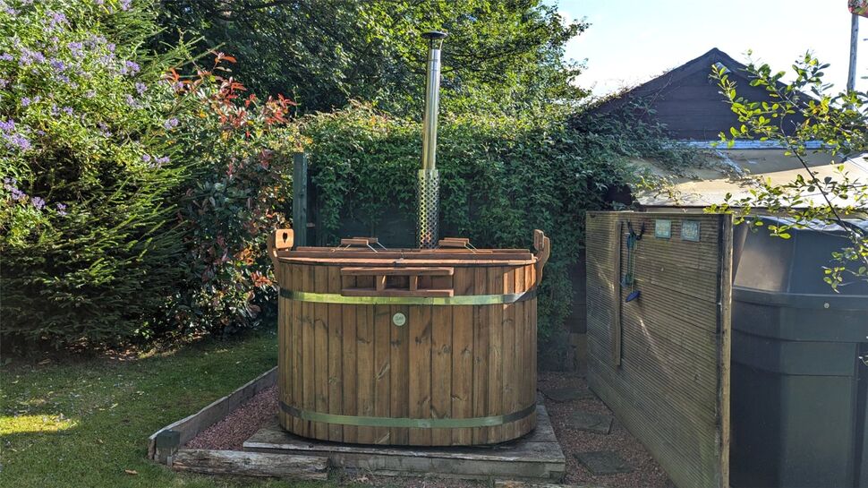 3 bedroom Detached Property for sale, Thornhill, Dumfries and Galloway