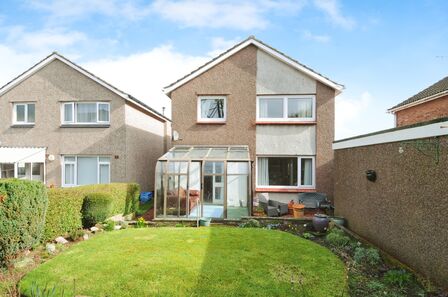 Calside Road, 4 bedroom Detached House for sale, £175,000
