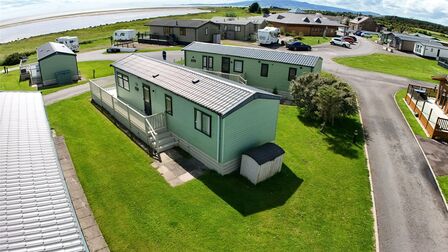 2 bedroom Detached Property for sale