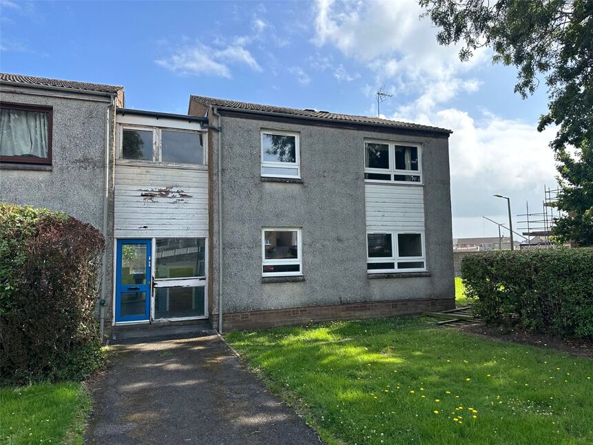 Main image of 1 bedroom  Flat for sale, Carrick Road, Dumfries, Dumfries and Galloway, DG2