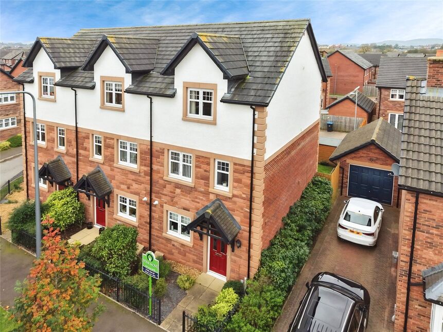 3 bedroom End Terrace House for sale