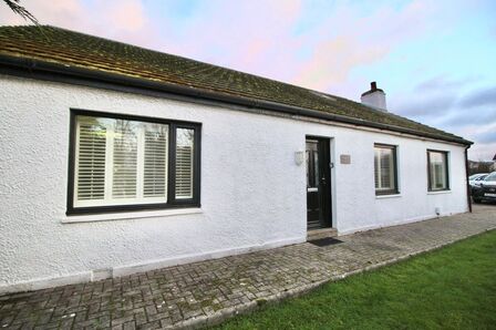 Carnwath Road, 5 bedroom Detached House for sale, &pound;350,000