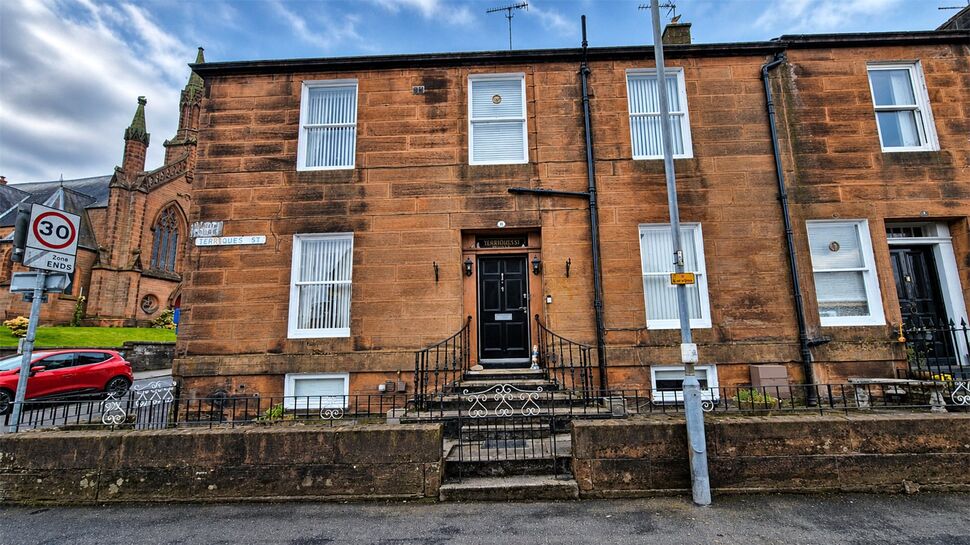 4 bedroom Mid Terrace House for sale