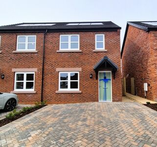 Merlin Drive, 3 bedroom House to rent, &pound;950 pcm