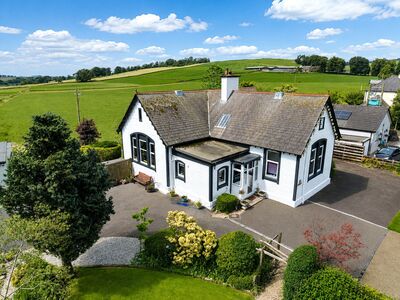 4 bedroom Detached Bungalow for sale