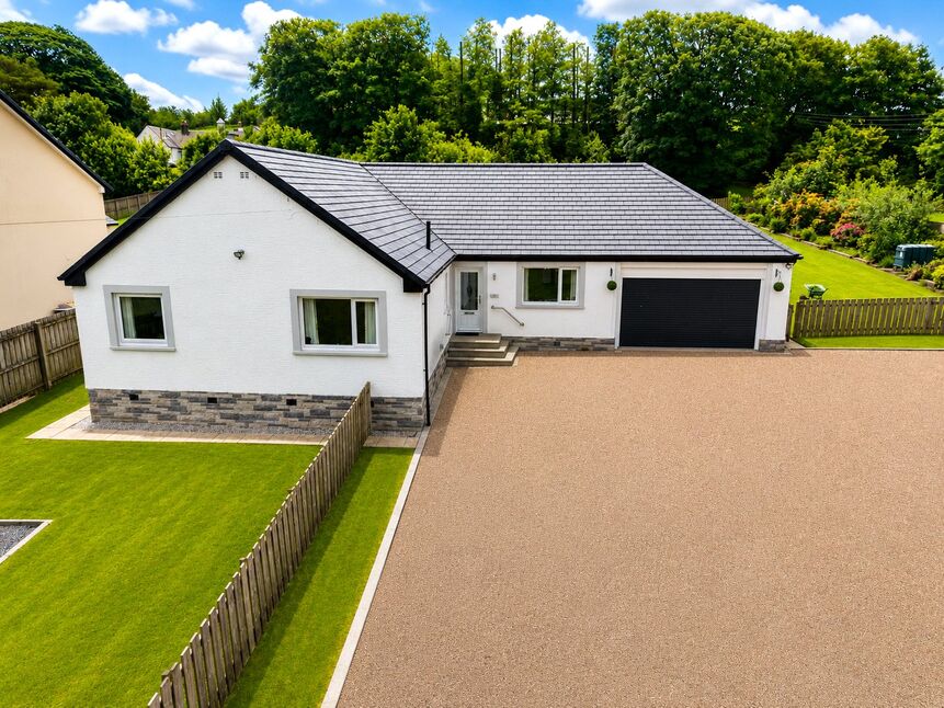 4 bedroom Detached Bungalow for sale