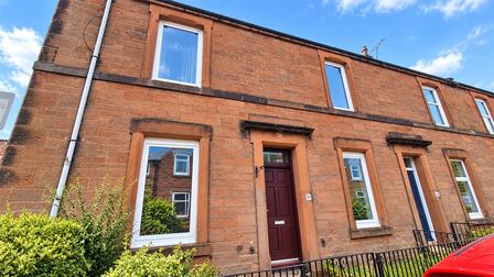 Henry Street, 2 bedroom Flat to rent, &pound;700 pcm