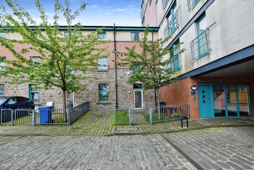 3 bedroom Mid Terrace House for sale, Marine Parade Walk, Dundee, DD1